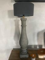 Stijlvolle grijze tafellamp, Ophalen of Verzenden, Zo goed als nieuw, Stof, 100 tot 150 cm