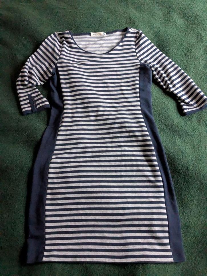 Jurk le pep maat L, Kleding | Dames, Jurken, Gedragen, Maat 42/44 (L), Blauw, Knielengte, Ophalen of Verzenden