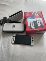Nintendo Switch OLED, Spelcomputers en Games, Spelcomputers | Nintendo Switch, Ophalen of Verzenden, Zo goed als nieuw, Met 1 controller