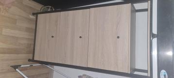schoenenkast zo goed als nieuw beschikbaar voor biedingen