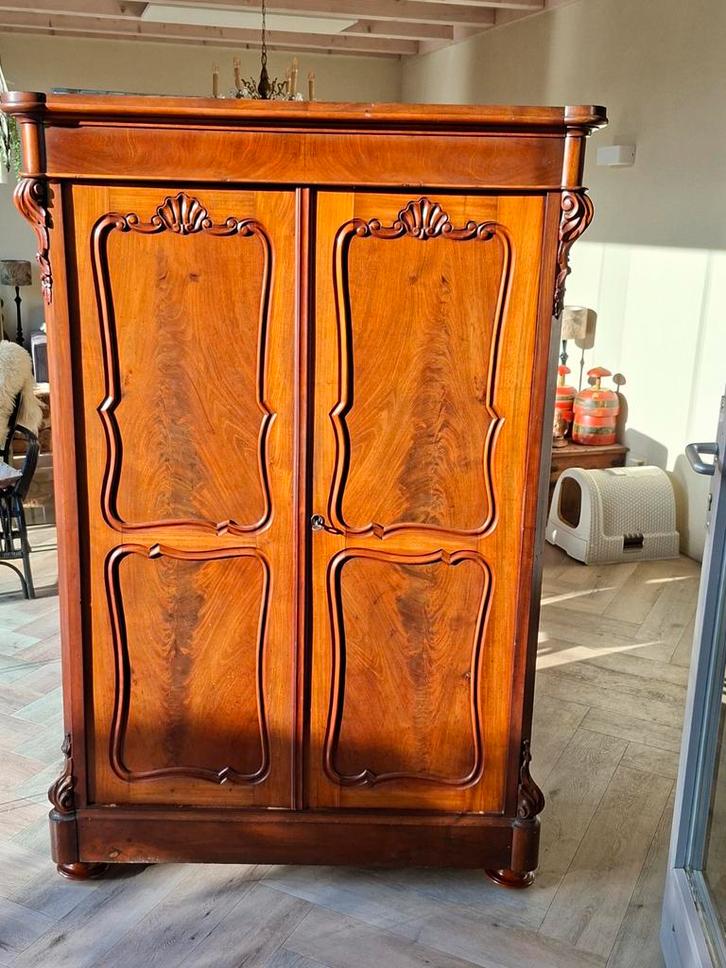 Mooie gave Biedermeier 168 x 102 x 41 cm, Antiek en Kunst, Antiek | Meubels | Kasten, Ophalen of Verzenden