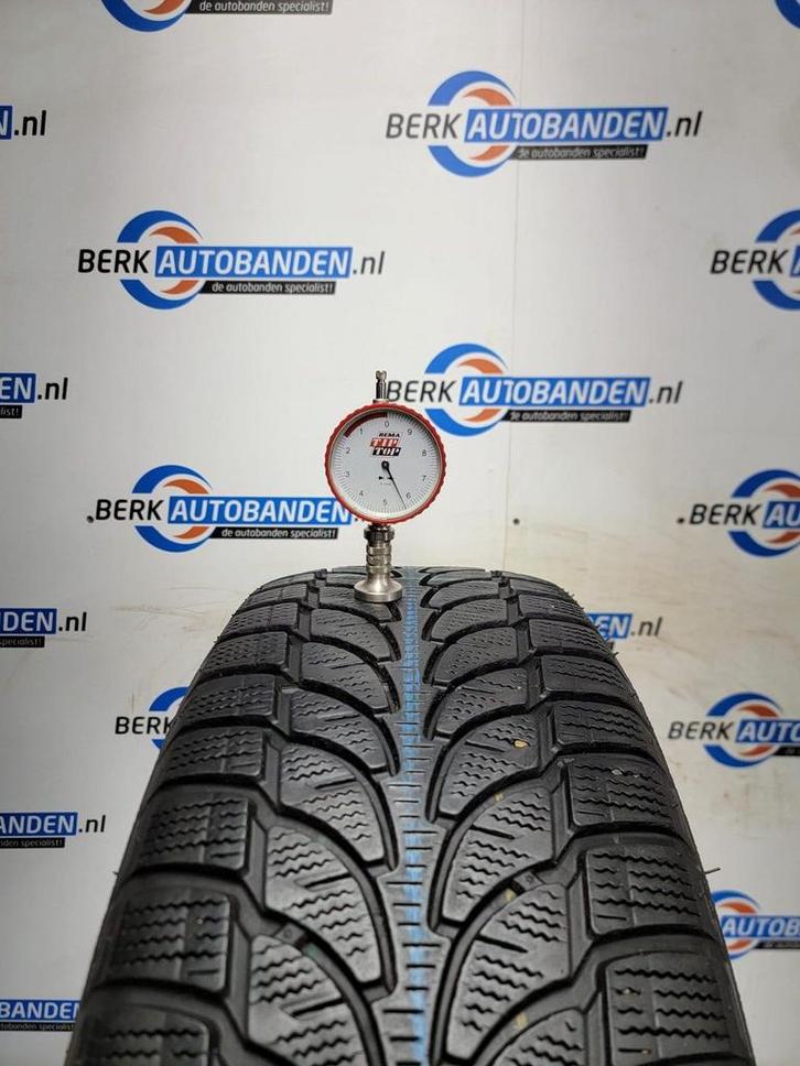 2x Bridgestone Blizzak 225/65 R17 102H 225/65/17 2256517 (pr, Auto-onderdelen, Banden en Velgen, Band(en), Winterbanden, 17 inch