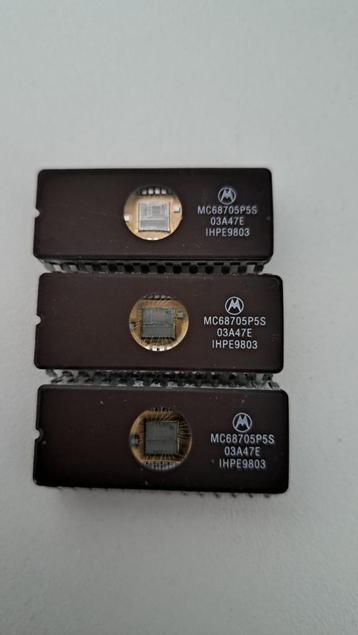 MC68705P5S - 8‑bit UVPROM‑microcontroller van Motorola  beschikbaar voor biedingen