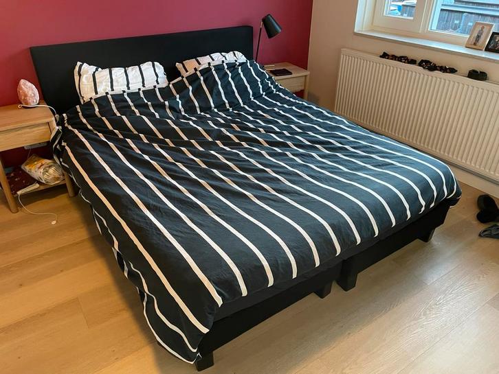 Zwarte boxspring 160x200, Huis en Inrichting, Slaapkamer | Boxsprings, Gebruikt, 160 cm, 200 cm, Tweepersoons, Zwart, Ophalen