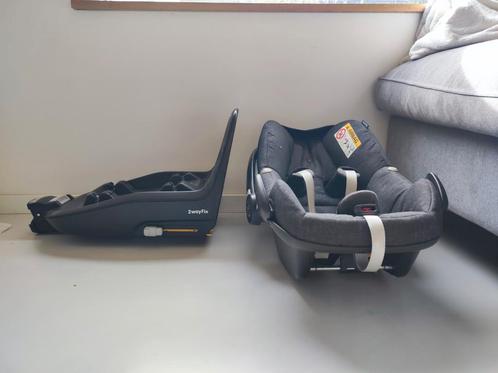 Maxi-Cosi Pebble Plus met 2wayFix Base, Kinderen en Baby's, Autostoeltjes, Gebruikt, Maxi-Cosi, 0 t/m 13 kg, Isofix, Zijbescherming