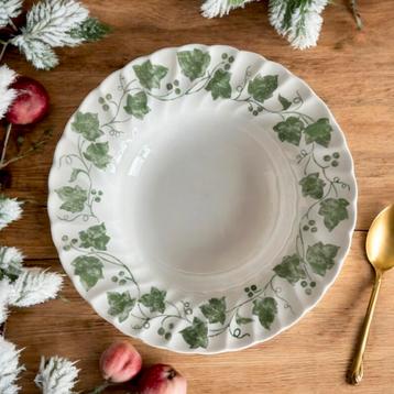 Set van 4 Diepe Borden Churchill Staffordshire Ivy Verdigris beschikbaar voor biedingen