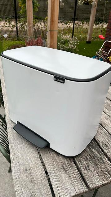 Brabantia bo pedal bin 3x11 liter wit beschikbaar voor biedingen