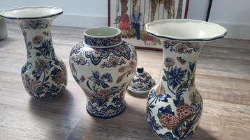Prachtige set vazen Vieux Rhodes Boch handworked beschikbaar voor biedingen