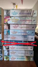 Lucinda Riley - De Zeven Zussen en vele andere boeken, Lucinda Riley, Ophalen of Verzenden, Zo goed als nieuw, Nederland