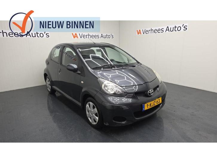 Toyota Aygo 1.0-12V Access (bj 2011), Auto's, Toyota, Bedrijf, Te koop, Aygo, ABS, Airbags, Alarm, Metallic lak, Startonderbreker