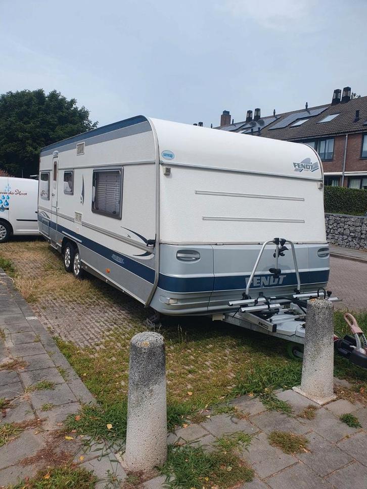 Fendt 650 diamant  2005 airco voortent queensbed tandemasser, Caravans en Kamperen, Caravans, Particulier, tot en met 4, Rondzit