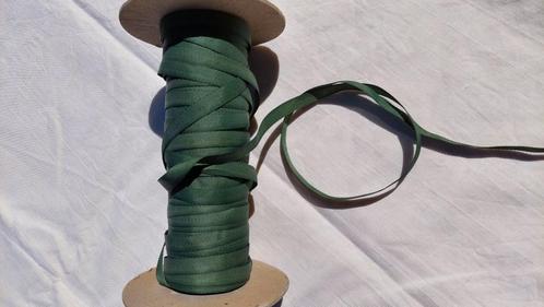 band tbv verstevigingen1 rol donker groen € 0,45 pm fr 11, Hobby en Vrije tijd, Naaien en Fournituren, Nieuw, Lint, Band of Elastiek