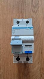 Hager aardlekautomaat, 16A, 30mA, type A ADA916G, Ophalen of Verzenden, Zo goed als nieuw