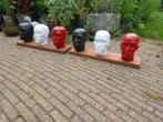 Twee planken met mannequin hoofden, Ophalen of Verzenden, Vo, Vo, Vo