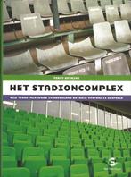 Het Stadioncomplex - Terreinen betaald voetbal in NL-Reurink, Ophalen of Verzenden, Zo goed als nieuw, Balsport, Ferry Reurink