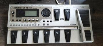 Boss GT 10 multi effect pedaal beschikbaar voor biedingen