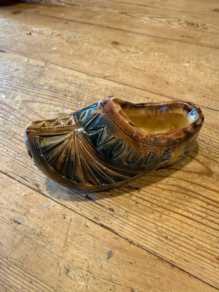 Antieke Friese Kerfsnee Klomp, Antiek en Kunst, Antiek | Keramiek en Aardewerk, Ophalen of Verzenden