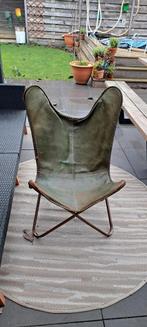 Echt lederen vlinderstoel, mosgroen., Huis en Inrichting, Stoelen, Ophalen, Gebruikt, Bruin, Eén