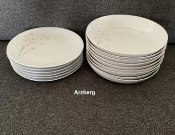 Arzberg ontbijtborden, soepborden, tak m. oranje driehoekjes beschikbaar voor biedingen