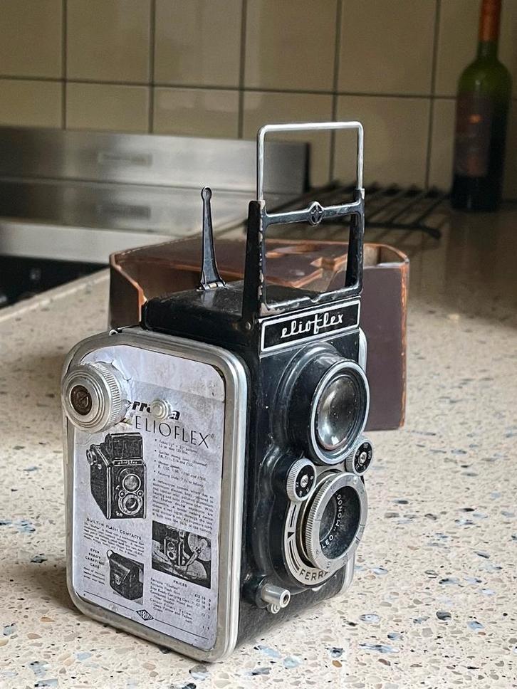 Elioflex (Ferrania) met 85mm 1950-53. 120 film, 6x6cm TLR, Audio, Tv en Foto, Fotocamera's Digitaal, Geen optische zoom, Ophalen of Verzenden