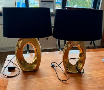 2 Sfeervolle lampen beschikbaar voor biedingen