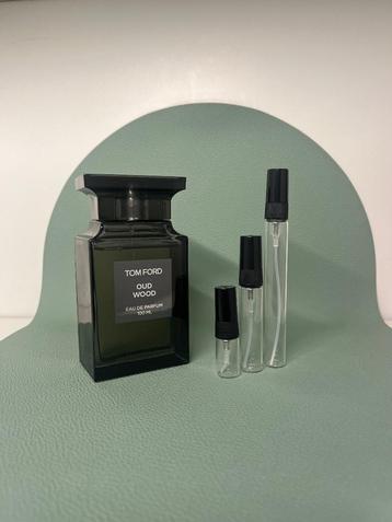 Tom Ford Oud Wood Sample Decant Parfum Tester beschikbaar voor biedingen