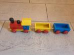 Houten trein, locomotief met 2 laadbakken, Ophalen of Verzenden, Zo goed als nieuw