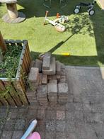 Gratis stenen, Tuin en Terras, Ophalen, Klinkers, Zo goed als nieuw, 10 m² of meer