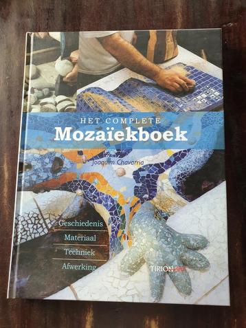 Het complete mozaiekboek. Joaquim Chavarria.  Nieuw! beschikbaar voor biedingen