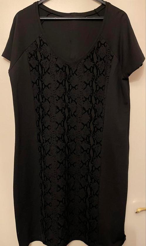 z.g.a.n.!! Prachtig apart, mooi diep zwarte jurkje mt 44, Kleding | Dames, Jurken, Zo goed als nieuw, Maat 42/44 (L), Zwart, Ophalen of Verzenden