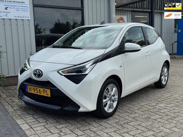Toyota Aygo 1.0 VVT-i x-play|CARPLAY|CAMERA|LED|LM|NAP|RIJKL, Auto's, Toyota, Bedrijf, Te koop, Aygo, ABS, Achteruitrijcamera