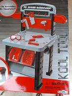 Werkbank met gereedschapskoffer, 2 boormachines en helm, Kinderen en Baby's, Speelgoed | Overig, Ophalen of Verzenden, Nieuw, Jongen of Meisje