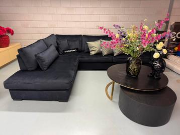 ACTIE - Luxe Velvet Hoekbank Costa 250x310cm Zwart - NIEUW beschikbaar voor biedingen
