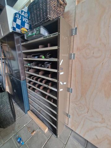 Metalen Archiefkast Vakkenkast beschikbaar voor biedingen