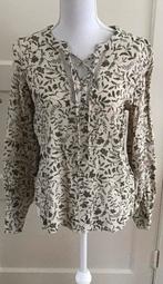 Leuke blouse, beige / groen, merk Freequent - mt S., Ophalen of Verzenden, Zo goed als nieuw, Maat 38/40 (M), Beige