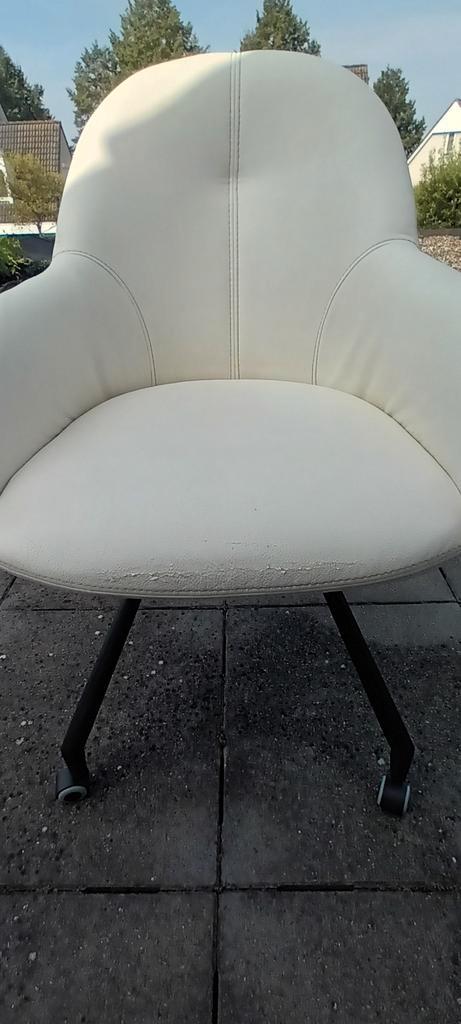 4 Witte Design Stoel met Wieltjes, Huis en Inrichting, Stoelen, Gebruikt, Vijf, Zes of meer stoelen, Kunststof, Metaal, Wit, Ophalen