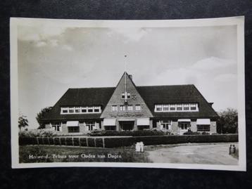 HOLWERD Tehuis voor ouden van dagen. 1952 melkbussen beschikbaar voor biedingen