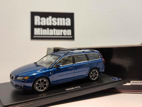 Volvo V70 Phase3 Ocean Race - Blauw - 1:43 Motorart, Hobby en Vrije tijd, Modelauto's | 1:43, Zo goed als nieuw, Auto, Ophalen of Verzenden