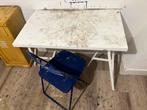 Desk and chair - used in painting studio, Ophalen, Zo goed als nieuw, Rechthoekig, Hout