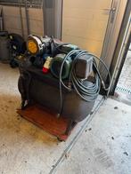 Ouderwetse compressor ijzersterk werkt perfect, Doe-het-zelf en Verbouw, Compressors, 100 liter of meer, Ophalen, Gebruikt