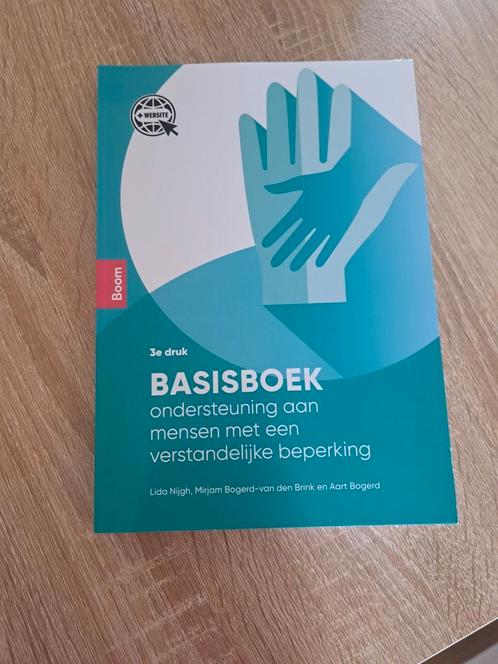 Basisboek ondersteuning aan mensen met een verstandelijke be, Boeken, Schoolboeken, Zo goed als nieuw, Nederlands, Overige niveaus