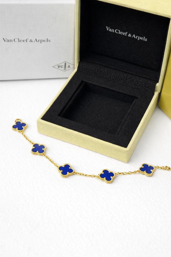 Van Cleef & Arpels armband donker blauw, Sieraden, Tassen en Uiterlijk, Armbanden, Nieuw, Staal, Blauw, Ophalen of Verzenden