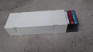 15 audio-cassettes in opbergdoos beschikbaar voor biedingen
