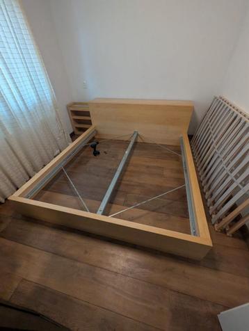 Ikea Bedframe 180x200 met Achterkant & Kastjes - afbeelding 2