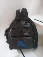 28h x19br.x9d.Lederen rugtas zwart blauwe bloem uitgesneden, Ophalen of Verzenden, Nieuw