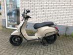 SPECIAL VESPA SPRINT S 45KM OF 25KM BROM DESERT STORM BJ2015, VESPA, Onbekend, Onbekend, Vespa