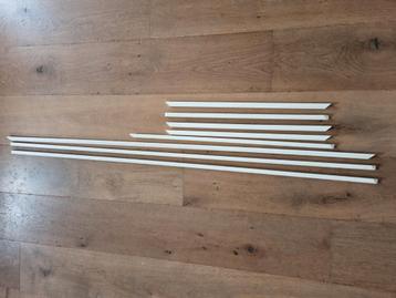 NIEUW: houten glasroedes RAL 9001 voorgelakt € 5,- beschikbaar voor biedingen