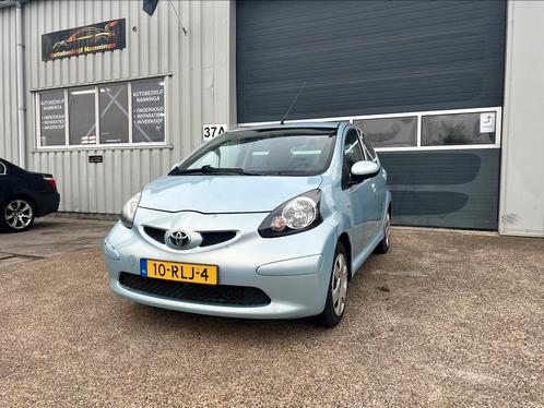 Toyota Aygo 1.0 12V Vvt-i 5DRS 2008 Grijs, Auto's, Toyota, Bedrijf, Aygo, ABS, Airbags, Boordcomputer, Elektrische achterklep