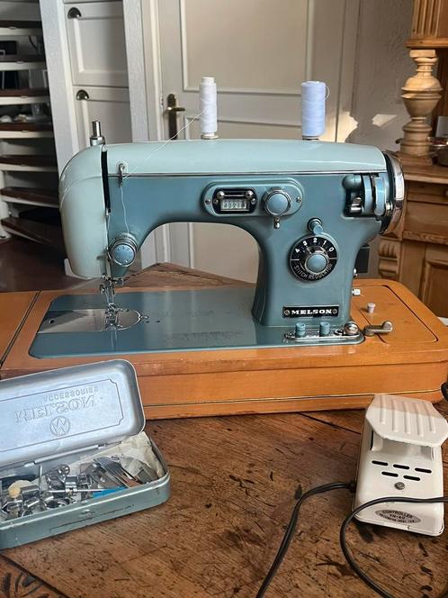 Melson Lewenstein 200 naaimachine met toebehoren., Hobby en Vrije tijd, Naaimachines en Toebehoren, Zo goed als nieuw, Overige merken