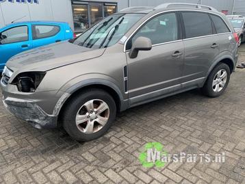 Snijdeel links-voor van een Opel Antara (OPY) beschikbaar voor biedingen